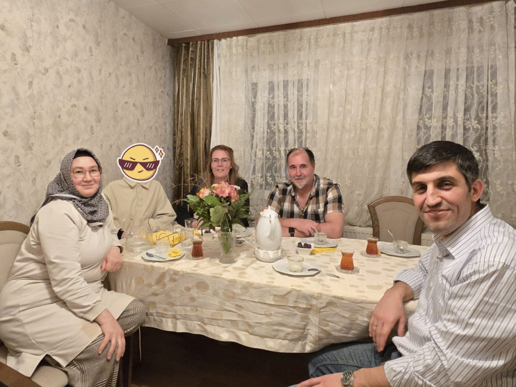 Anhang-Details Andrea-Prell-Gronau-Iftar-abend-Finansal-Entegrasyon-Sozialmedya